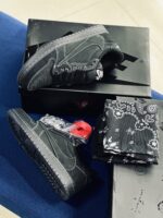 Air Jordan 1 Retro Low OG SP Travis Scott Black Phantom - Image 6