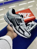 Nike Zoom Vomero 5 ‘Metallic Silver’