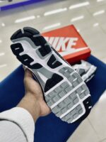 Nike Zoom Vomero 5 ‘Metallic Silver’ - Image 4